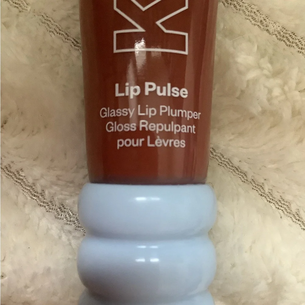 Kosas Lip Pulse Glossy Lip Plumper — Warm Terracotta